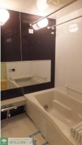 バス・シャワールーム　洗面