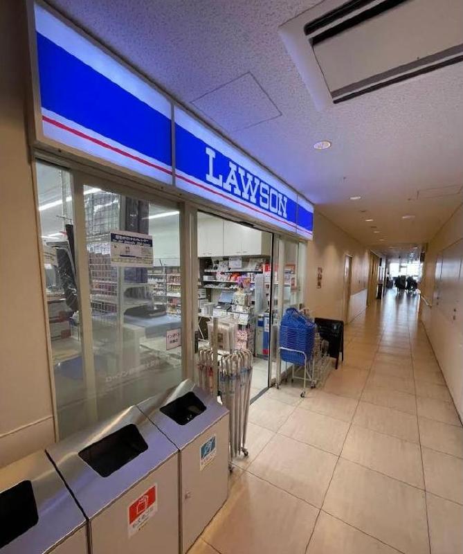 コンビニ　ローソン（コンビニ）まで350m