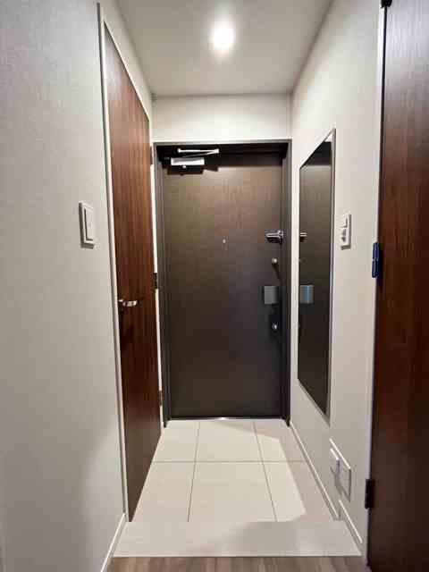 玄関　※写真は同タイプ住戸です。