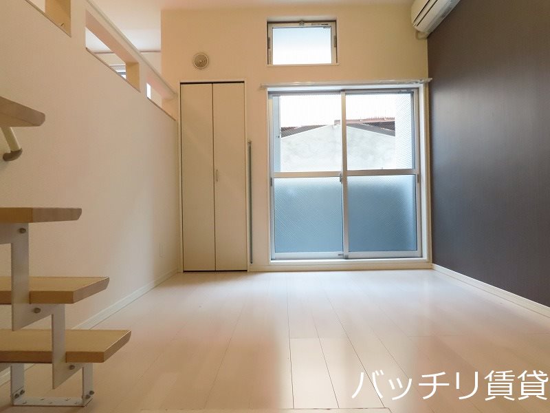 バルコニー　同型タイプの為、現状を優先致します。