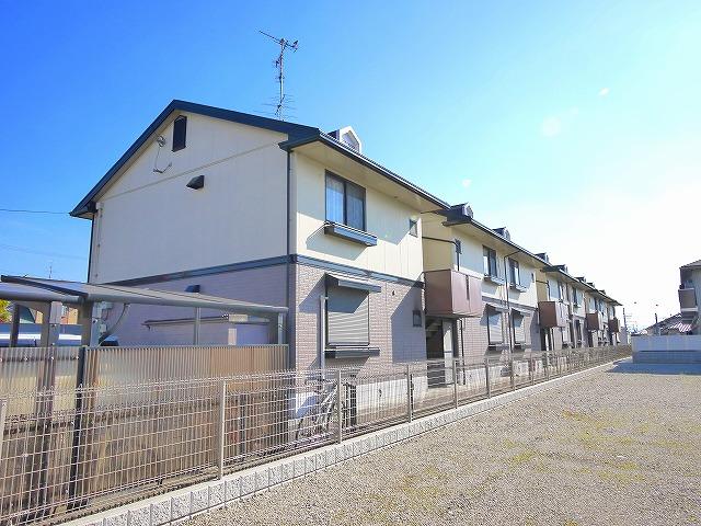 建物外観　落ち着いた雰囲気の外観です