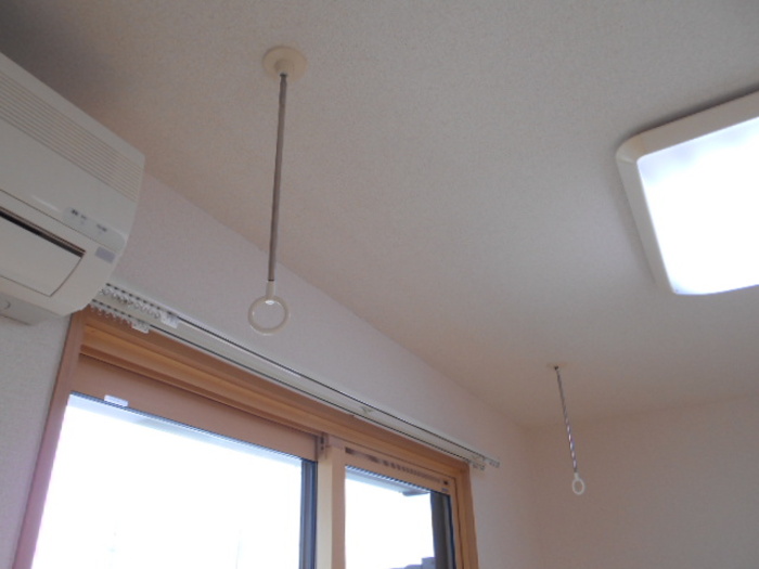 その他設備　室内用物干し金具