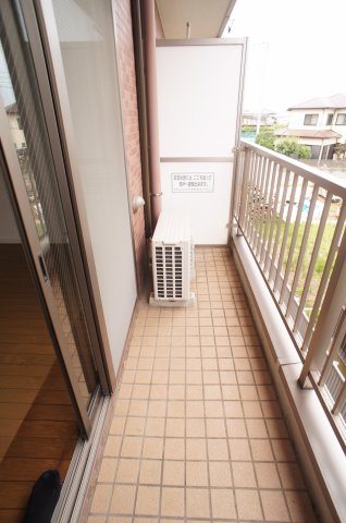 バルコニー　同タイプのお部屋になります。