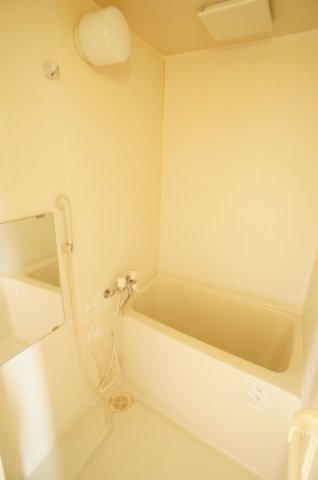 バス・シャワールーム　同タイプのお部屋になります。