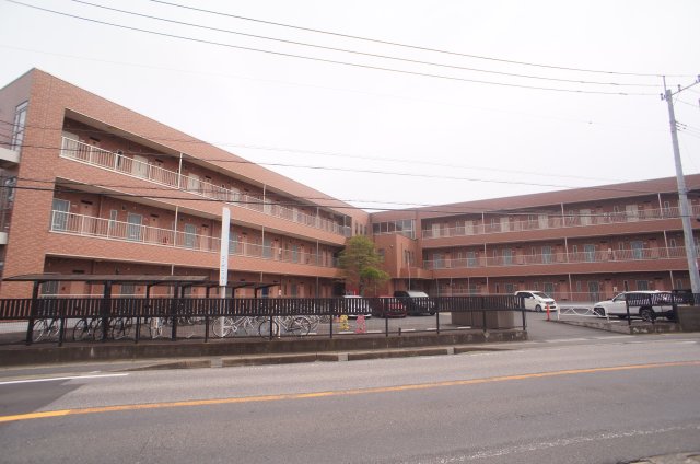 建物外観　同タイプのお部屋になります。