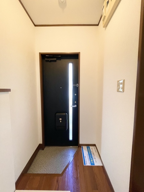 玄関　※前回募集時のお写真です