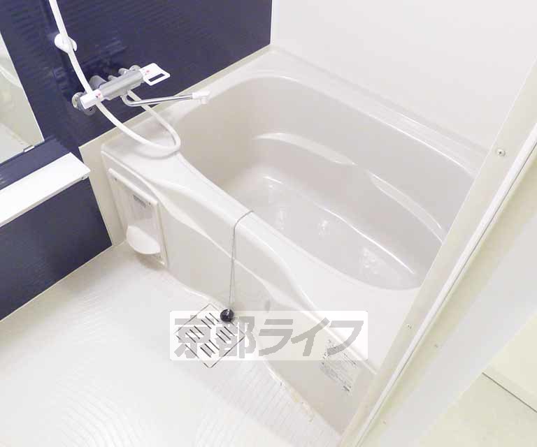 バス・シャワールーム　綺麗なバスルームです