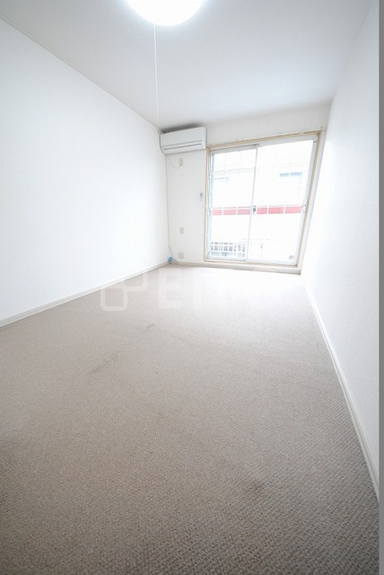 居室・リビング　写真は２０４号室