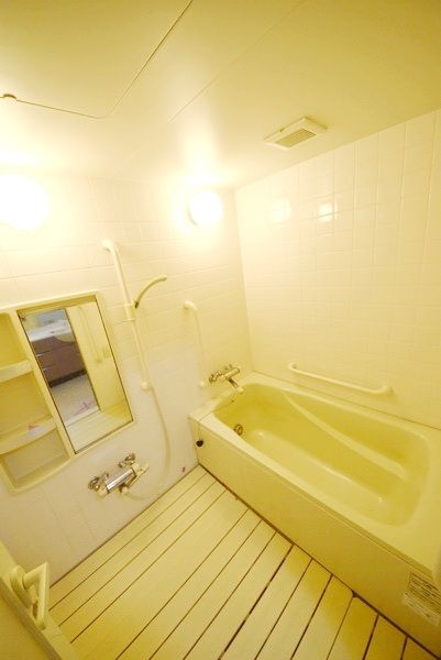 バス・シャワールーム　★お部屋探しはタウンハウジング千歳烏山店へ★