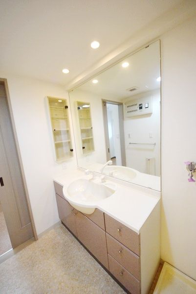 洗面設備　★お部屋探しはタウンハウジング千歳烏山店へ★