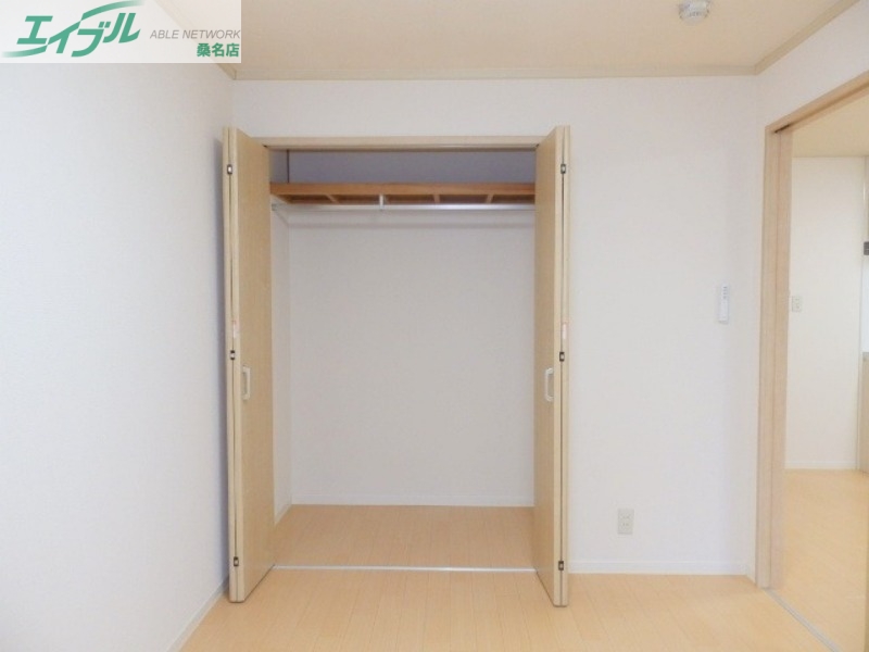 収納　同物件、別部屋の写真です