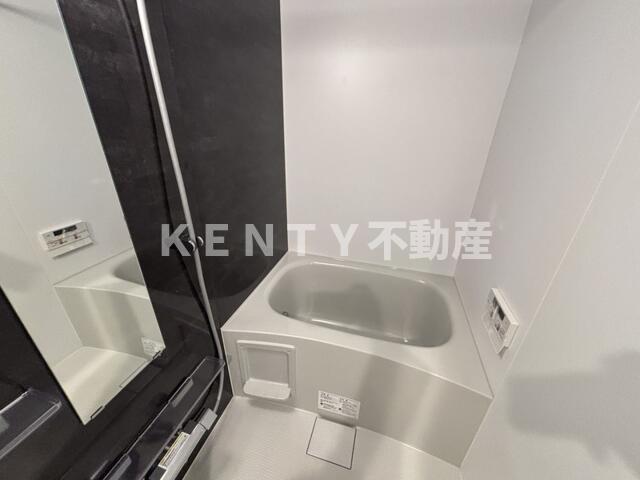 バス・シャワールーム　落ち着いた空間のお風呂です