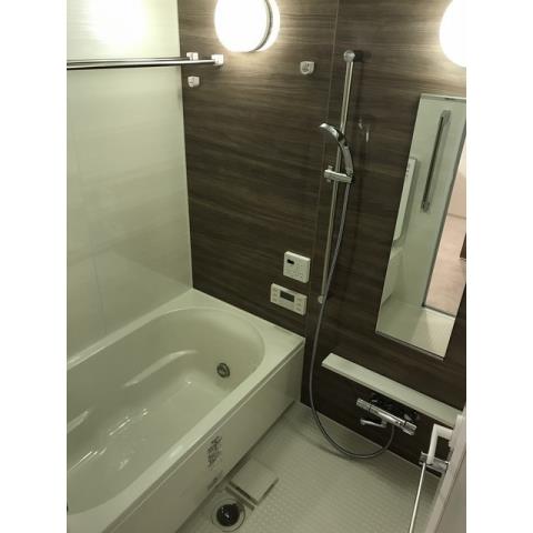 バス・シャワールーム