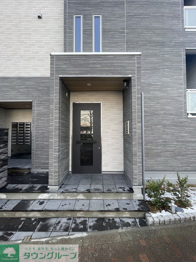 エントランス　★お問い合わせはタウンハウジング聖蹟桜ヶ丘店まで★