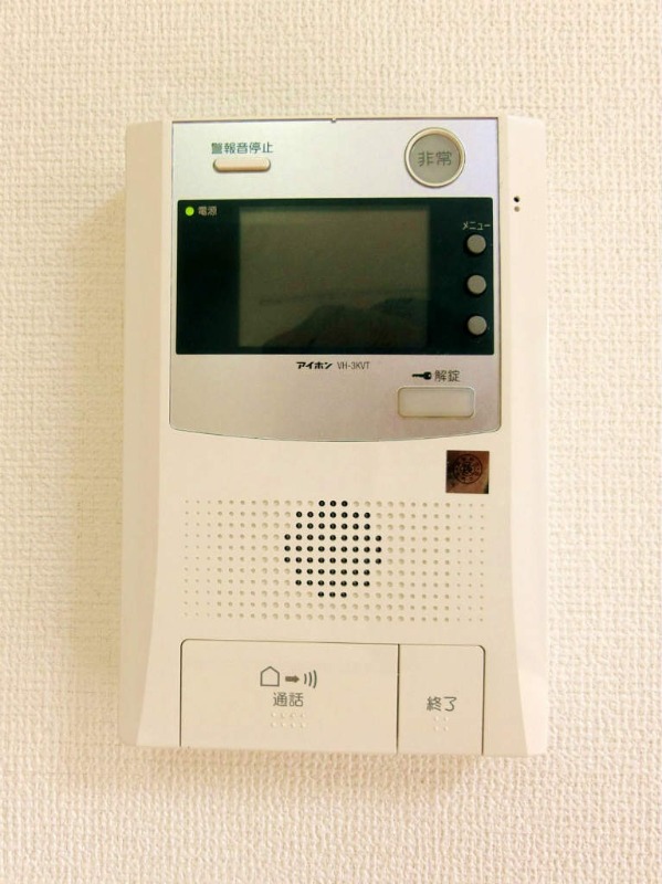セキュリティ　モニター付きインターホンで防犯対策も抜かりなく