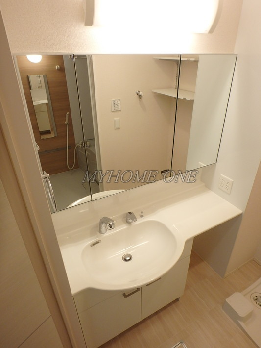 洗面設備　洗髪洗面化粧台