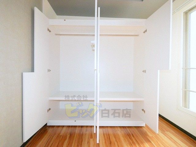 収納　可動式クローゼットの為、お好きな配置が可能です♪