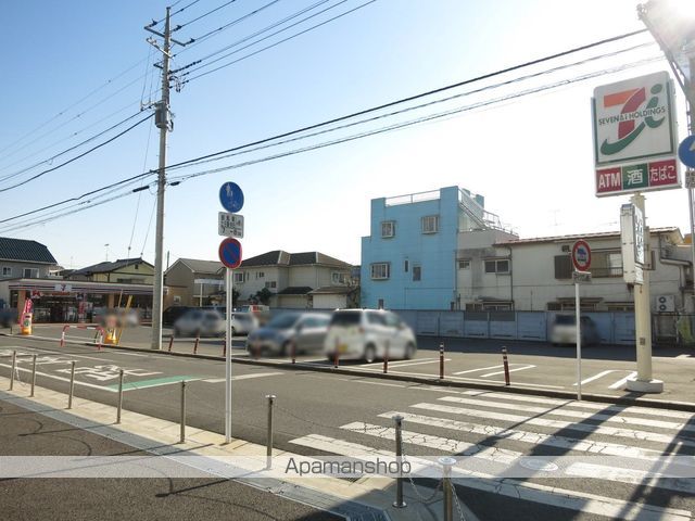 コンビニ　セブンイレブン（コンビニ）まで300m