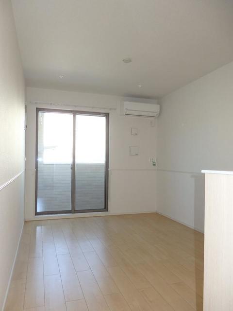 居室・リビング　※同じ間取りの別部屋のお写真です※