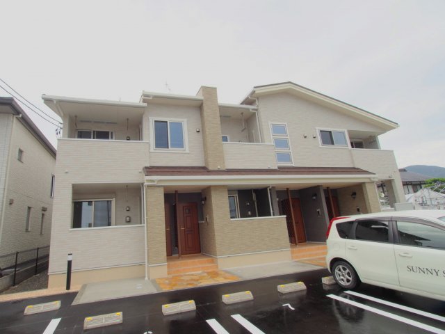 建物外観　※同じ間取りの別部屋のお写真です※