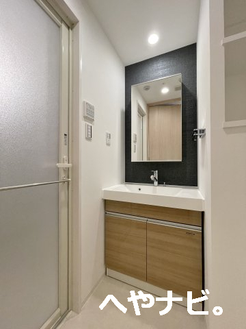 洗面設備　※別階層写真です。