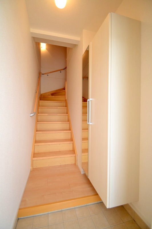 玄関　お問合せはシティホーム海田センター　082-821-2227