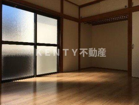 居室・リビング　居間です