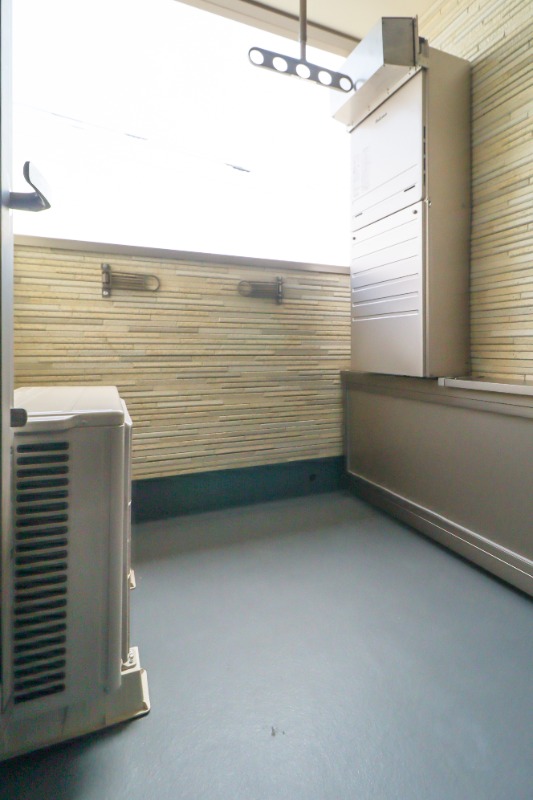 バルコニー　図面と現状に相違がある場合には現状を優先