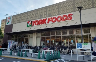 スーパー　ヨークフーズ三ノ輪店（スーパー）まで492m