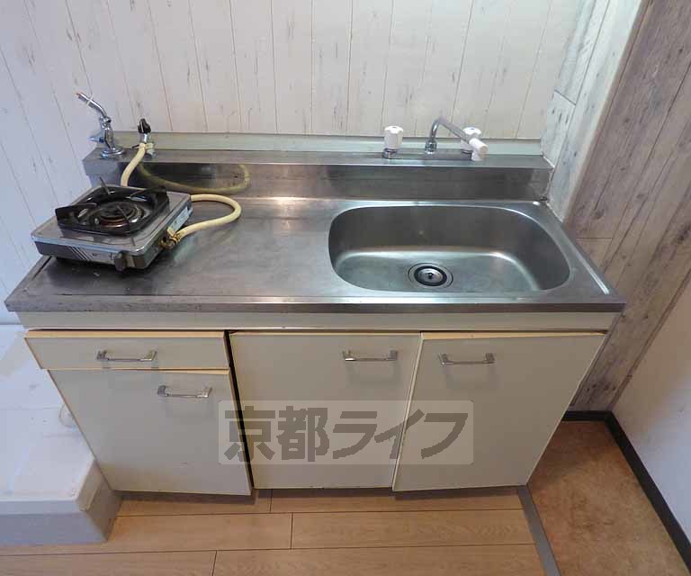 キッチン　キッチンです。