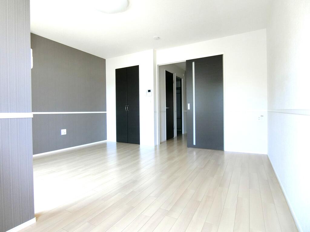 居室・リビング　同型物件の写真です。