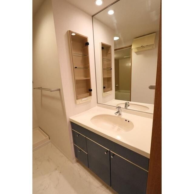 洗面設備　別号室参照