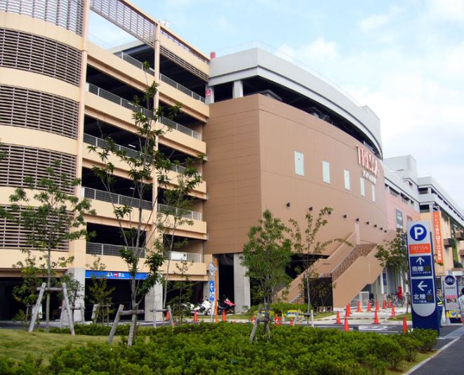 ショッピングセンター　トレッサ横浜（ショッピングセンター）まで1398m