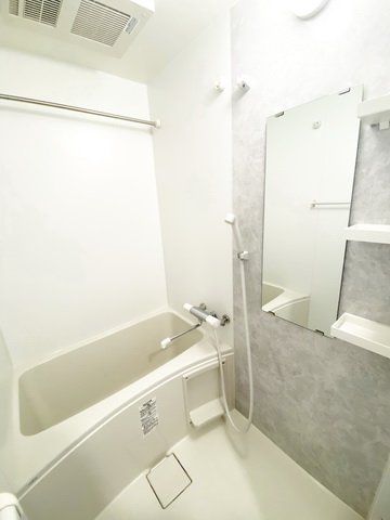 バス・シャワールーム　洗面