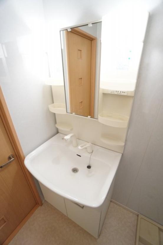 洗面設備　※同物件・同タイプの写真です。