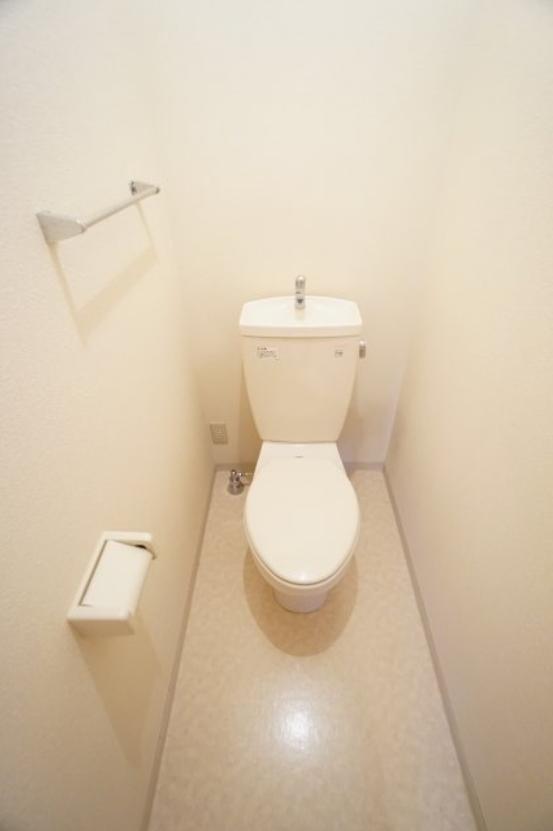 トイレ　※同物件・同タイプの写真です。