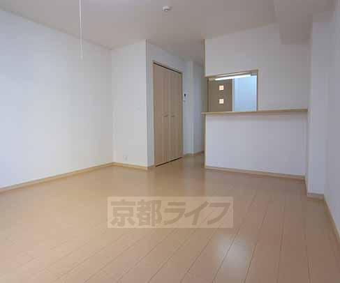 居室・リビング　広々とした部屋です。