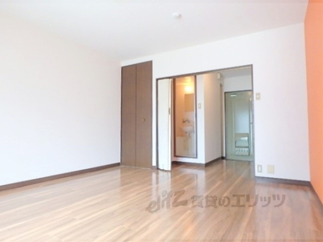 居室・リビング　洋室