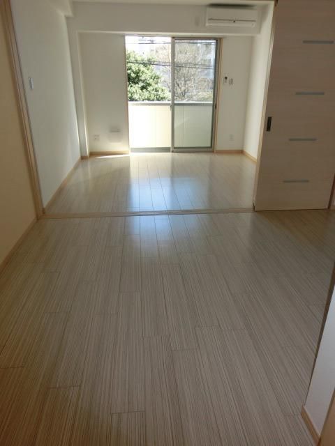 その他部屋・スペース　明るいお部屋です