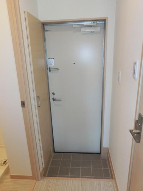 玄関　シューズボックス付の玄関です