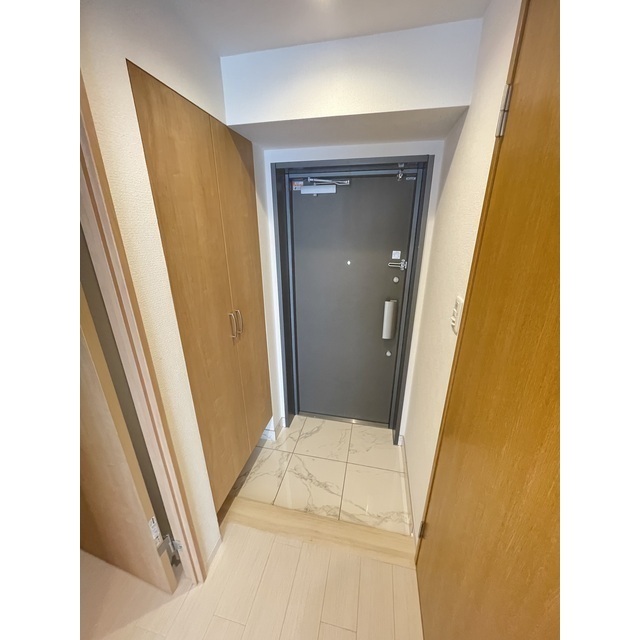 玄関　同タイプ別部屋写真※現況優先となります