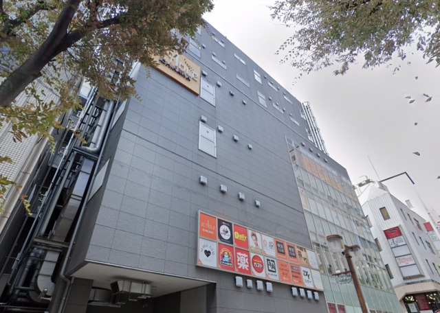 ショッピングセンター　アクティオーレ市川（ショッピングセンター）まで370m