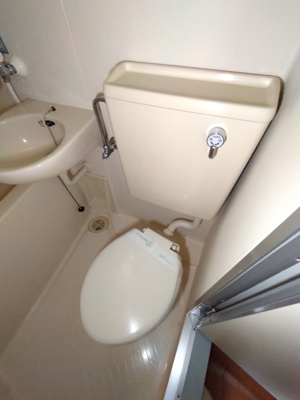 トイレ　※他部屋写真使用