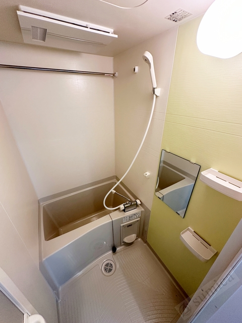 バス・シャワールーム　アクセントパネルがお洒落です＾＾