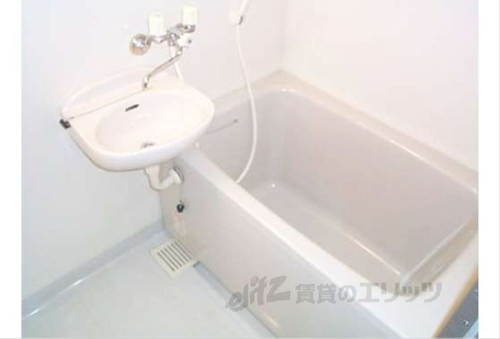 バス・シャワールーム　バス