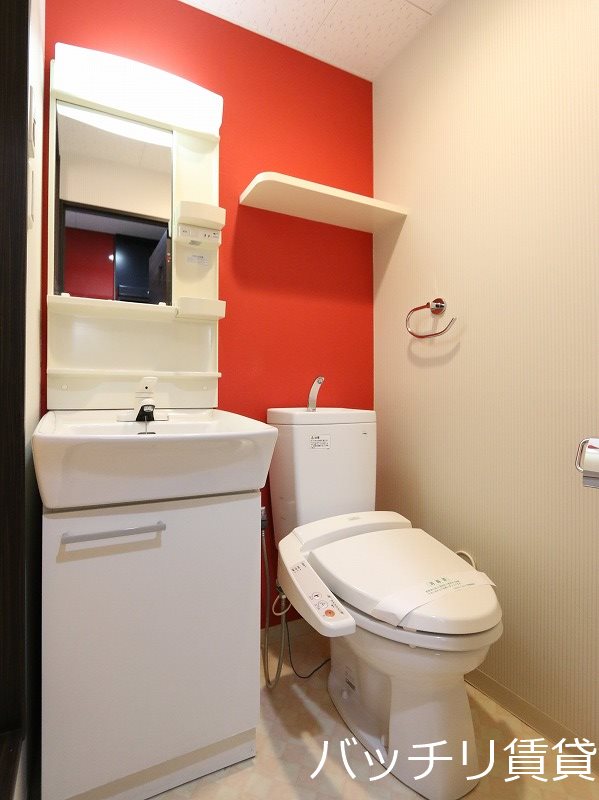 洗面設備　※写真は同型タイプの為現状を優先いたします