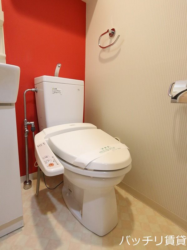 トイレ　※写真は同型タイプの為現状を優先いたします