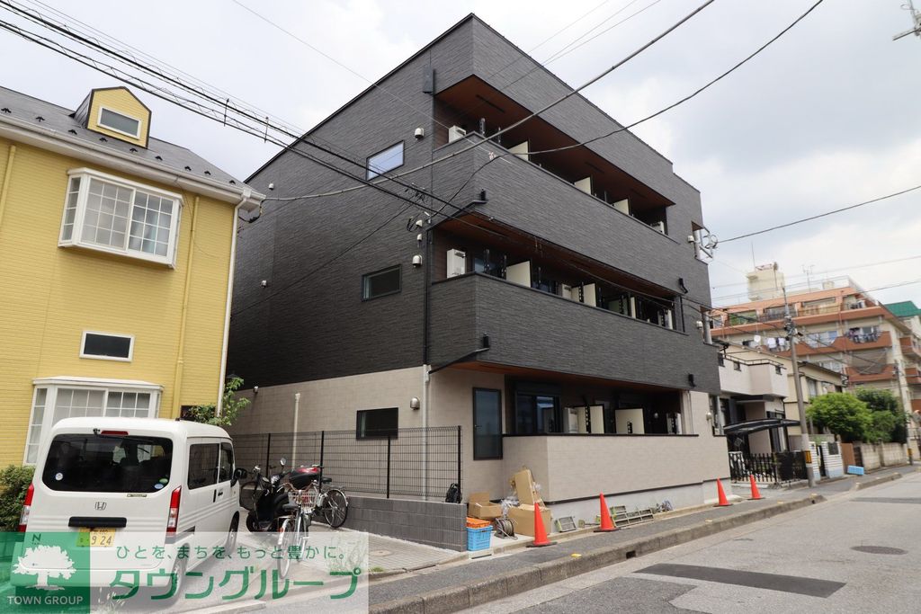 エントランス　駐車場