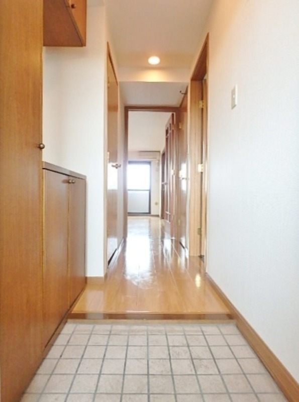 玄関　図面と現状に相違がある場合には現状を優先