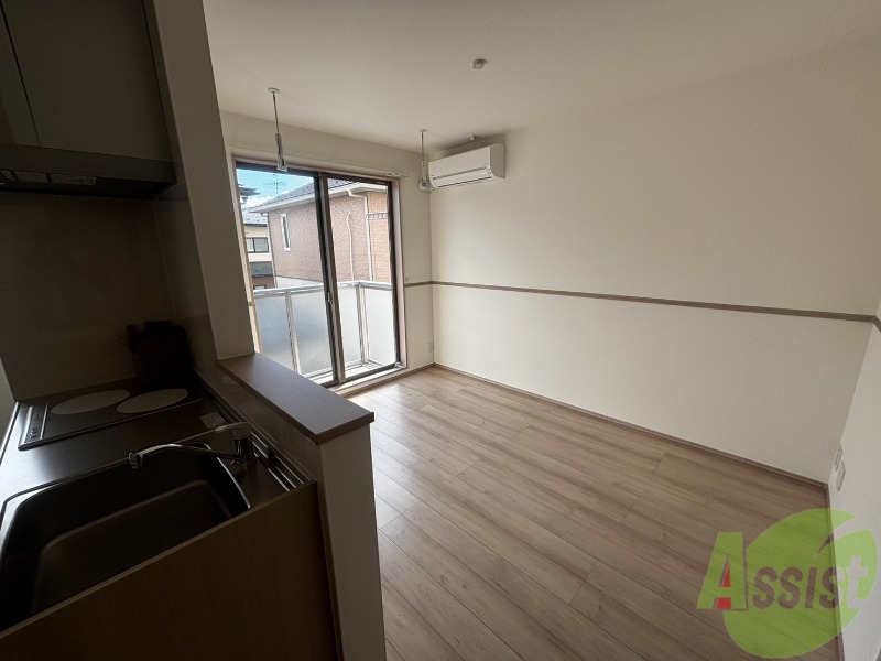 居室・リビング　きれいなＬＤＫが広がっていて居心地が良さそうですね。